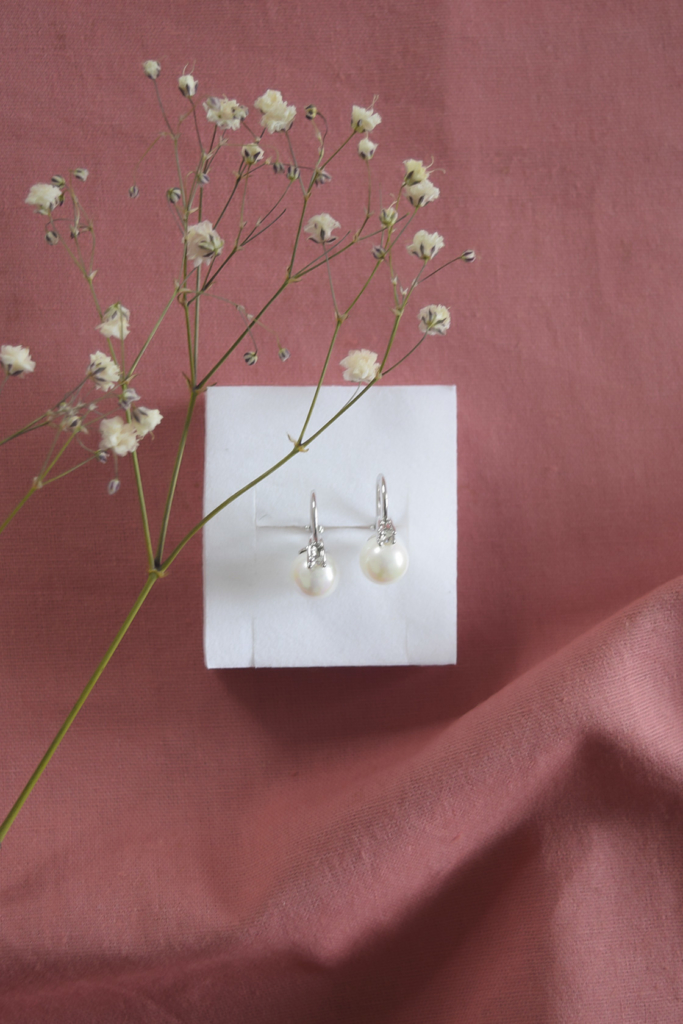 Hanna, Boucles d’oreilles Pearl Bomb